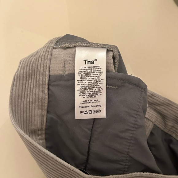 TNA Women’s Olive Green Corduroy Pants, size 2 - Picture 6 of 6